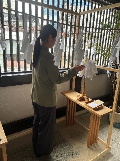 お祓いの前に拝礼しましょう