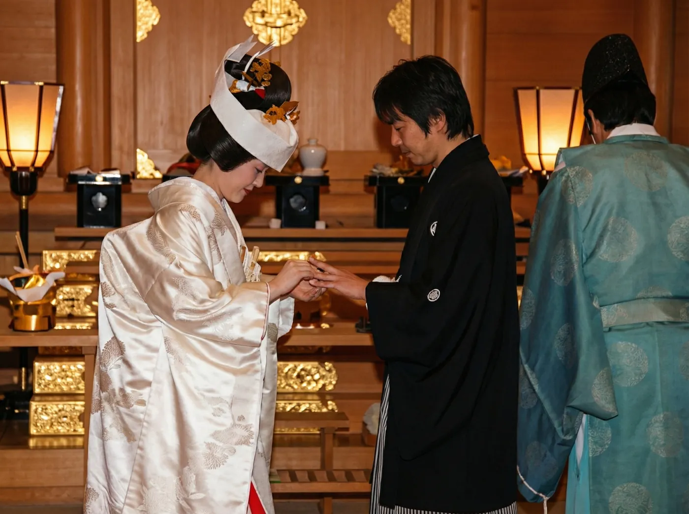 神前結婚式の御衣裳4
